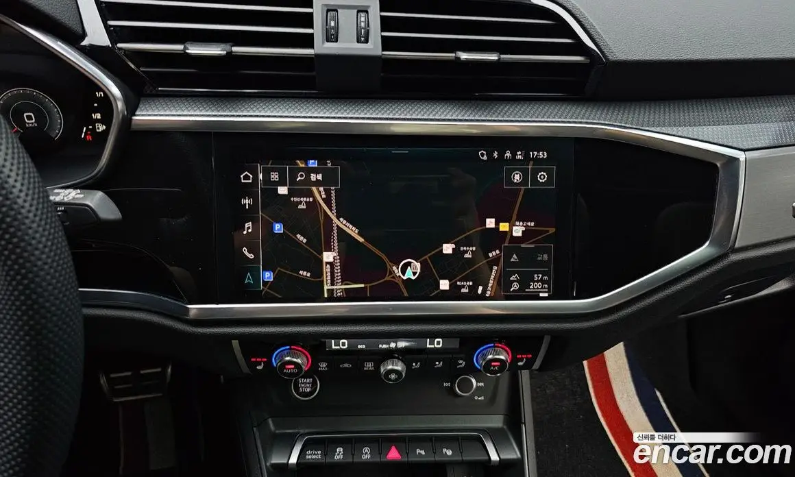Audi Q3 2023 2.0 автомат (гидро), фото 13