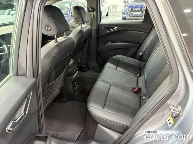Audi Q4 e-tron 2026 0.2 автомат (гидро), миниатюра 11