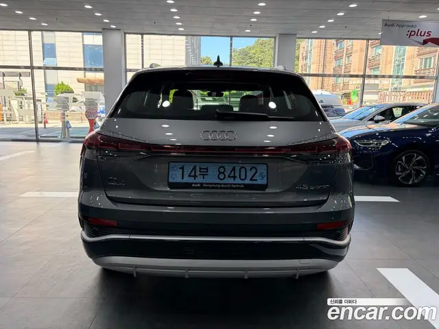 Audi Q4 e-tron 2026 0.2 автомат (гидро), миниатюра 4