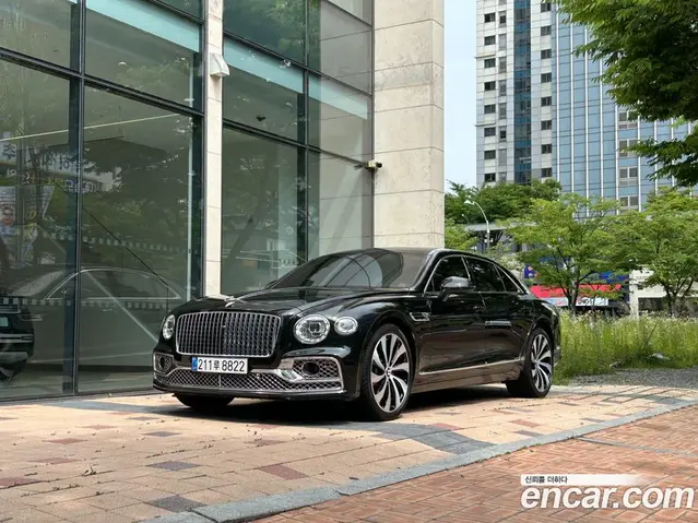 Bentley Flying Spur 2021 4.0 автомат (гидро), миниатюра 1 Bentley Flying Spur 2021 4.0 автомат (гидро), миниатюра 1