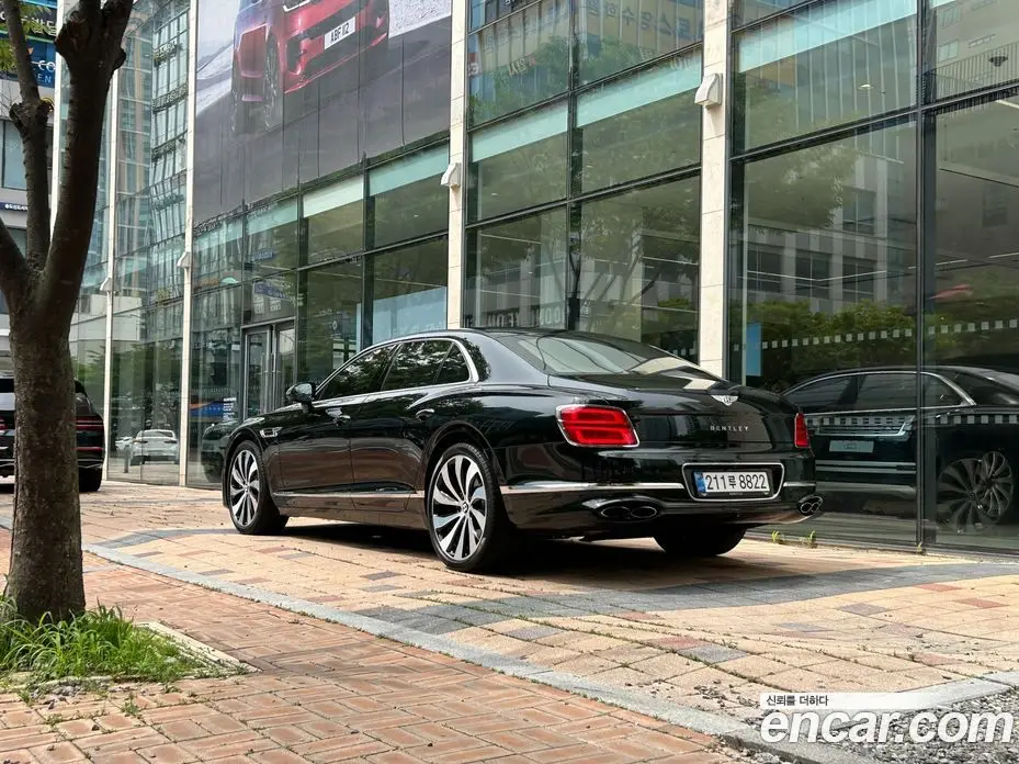Bentley Flying Spur 2021 4.0 автомат (гидро), фото 7 Bentley Flying Spur 2021 4.0 автомат (гидро), фото 7