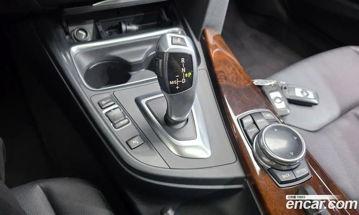 BMW 3 серия 2014 2.0 автомат (гидро), фото 9