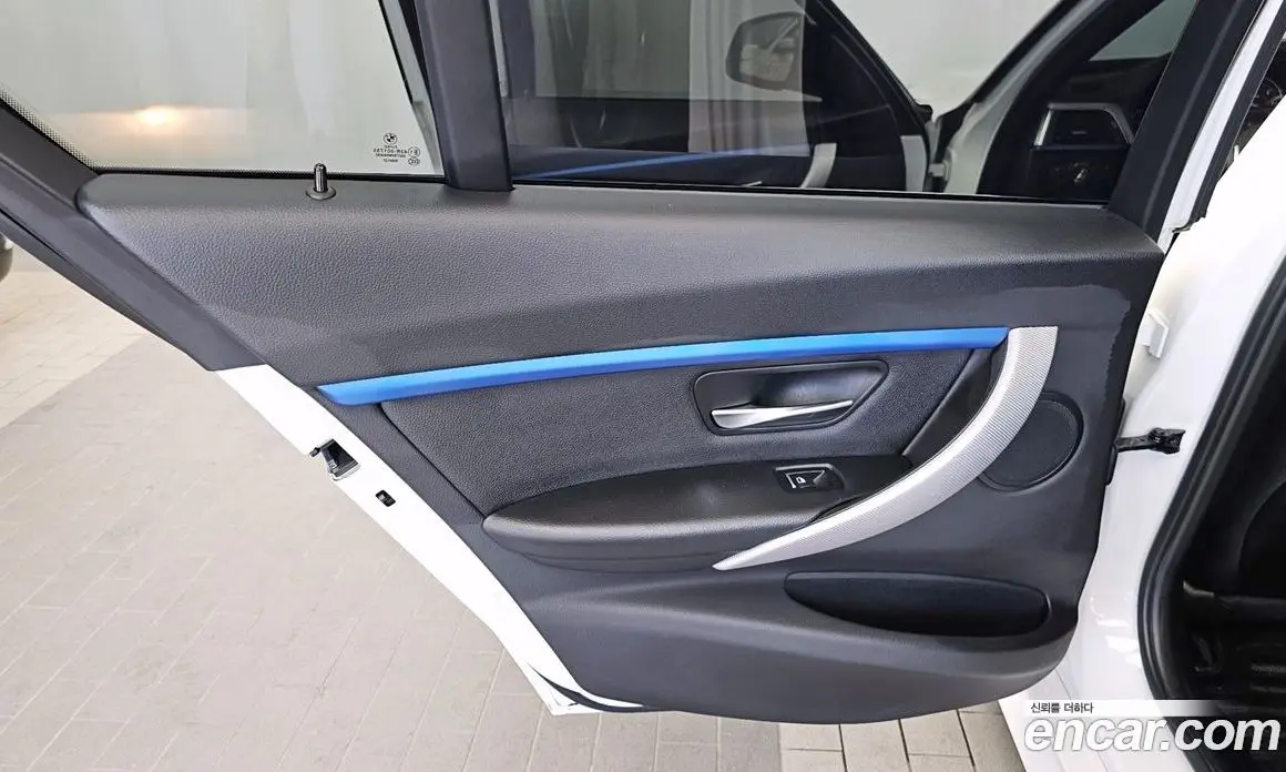 BMW 3 серия 2017 2.0 автомат (гидро), фото 15