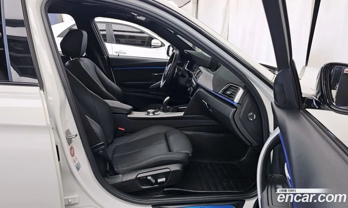 BMW 3 серия 2017 2.0 автомат (гидро), фото 17