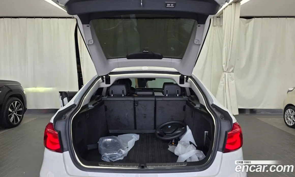 BMW 3 серия 2017 2.0 автомат (гидро), фото 20