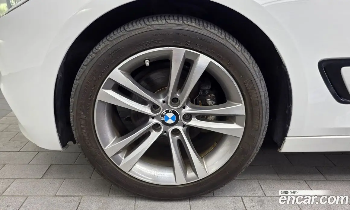 BMW 3 серия 2017 2.0 автомат (гидро), фото 5
