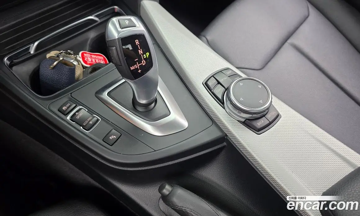 BMW 3 серия 2017 2.0 автомат (гидро), фото 9