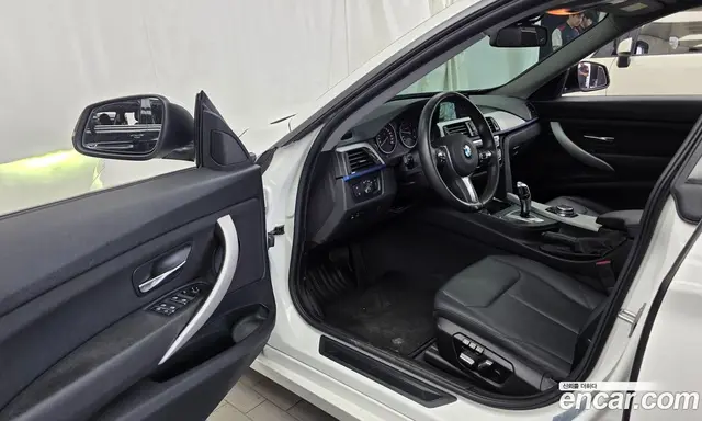 BMW 3 серия 2017 2.0 автомат (гидро), миниатюра 10