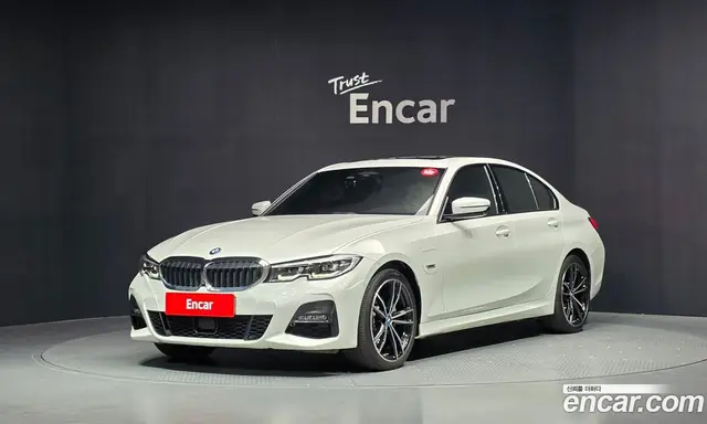 BMW 3 серия, 2022, 77 183 км