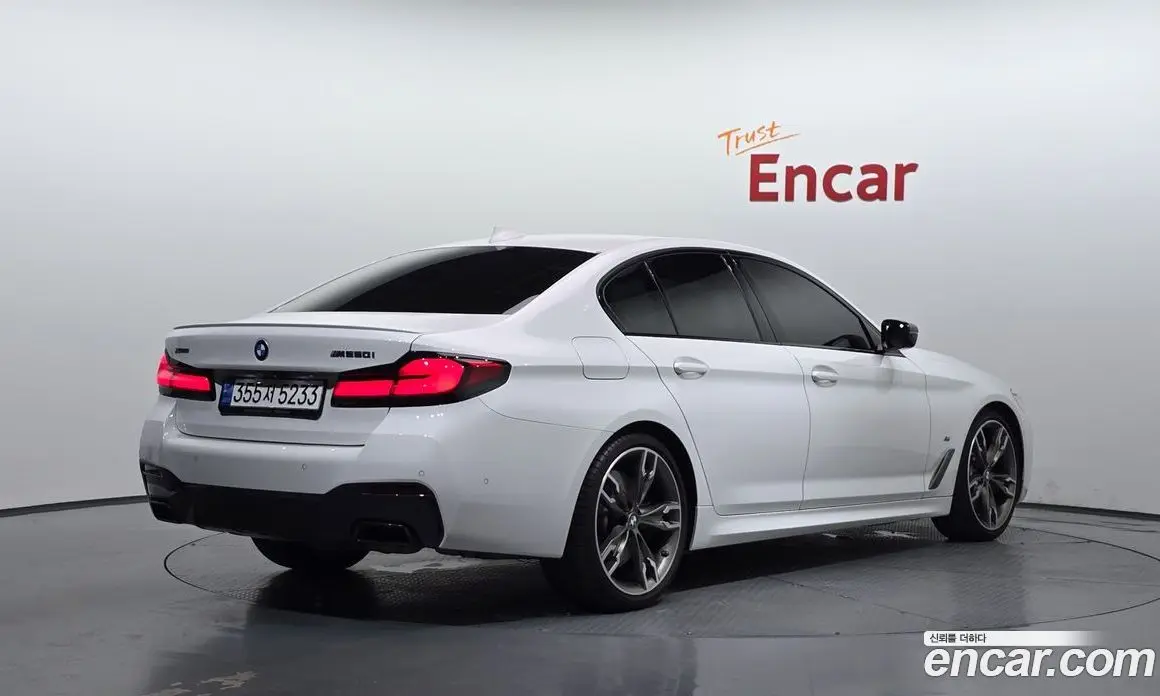 BMW 5 серия 2021 4.4 автомат (гидро), фото 2