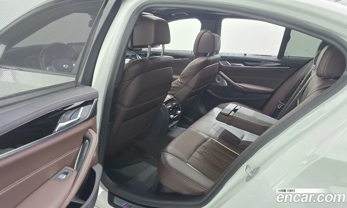 BMW 5 серия 2021 4.4 автомат (гидро), фото 18