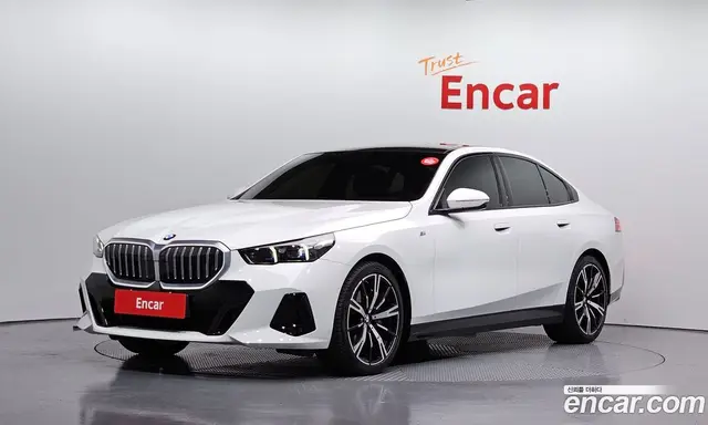 BMW 5 серия, 2023, 14 857 км