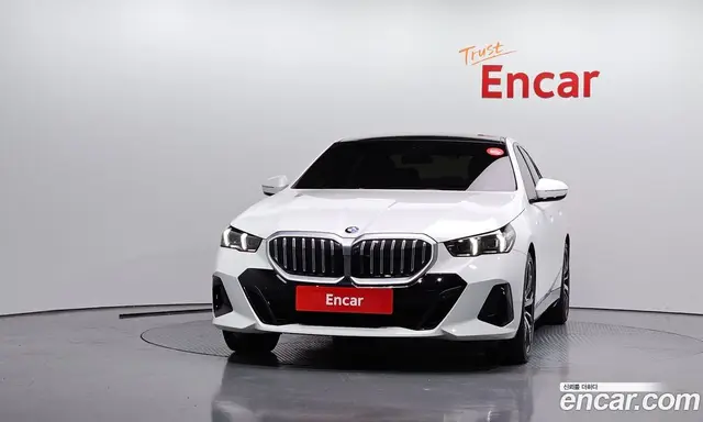 BMW 5 серия 2023 2.0 автомат (гидро), миниатюра 3
