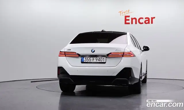 BMW 5 серия 2023 2.0 автомат (гидро), миниатюра 4