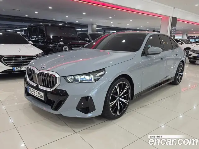 BMW 5 серия, 2025, 5 507 км