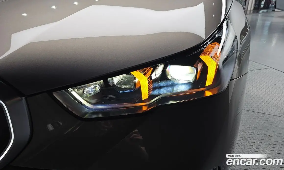 BMW 5 серия 2025 2.0 автомат (гидро), фото 8