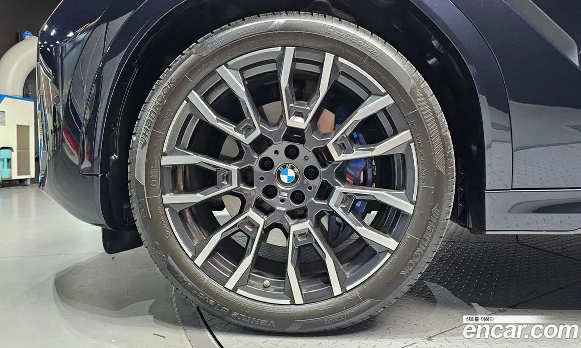 BMW X6 2025 3.0 автомат (гидро), фото 5