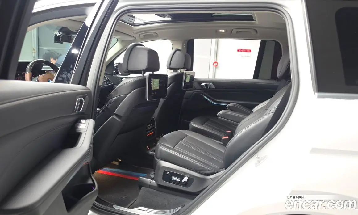 BMW X7 2020 3.0 автомат (гидро), фото 16