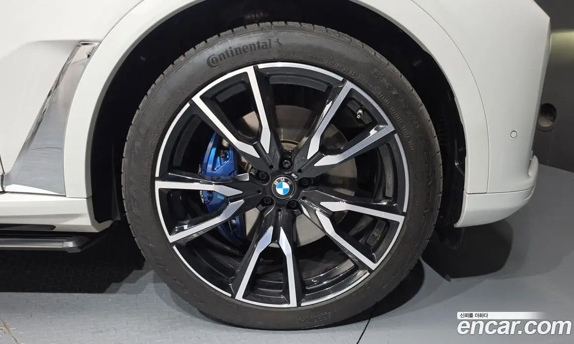 BMW X7 2020 3.0 автомат (гидро), фото 7