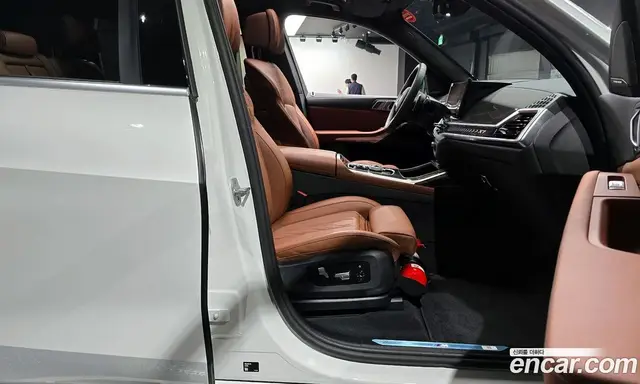 BMW X7 2025 3.0 автомат (гидро), миниатюра 11