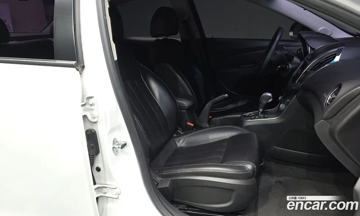 Chevrolet Cruze 2012 1.8 автомат (гидро), фото 17
