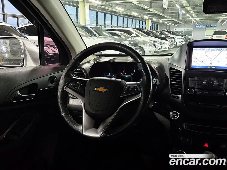 Chevrolet Orlando 2011 2.0 автомат (гидро), фото 15