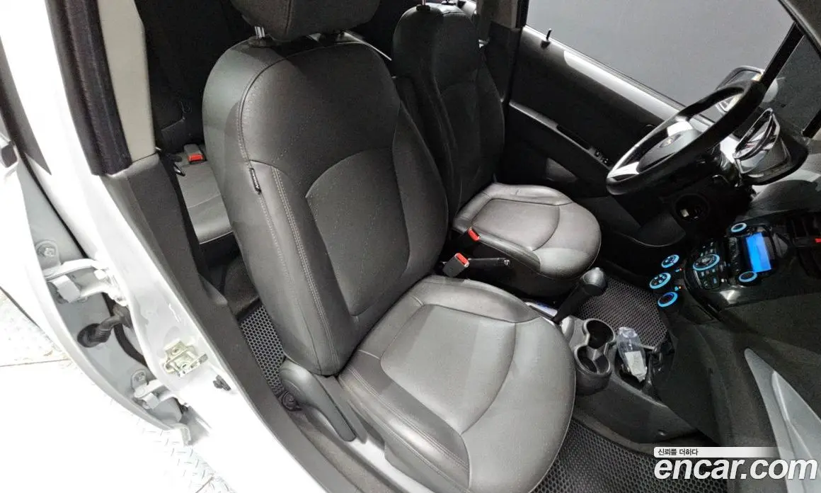 Chevrolet Spark 2014 1.0 автомат (гидро), фото 25