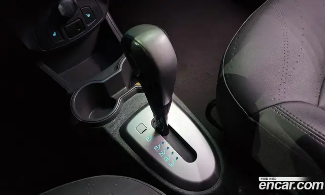 Chevrolet Spark 2015 1.0 автомат (гидро), миниатюра 9