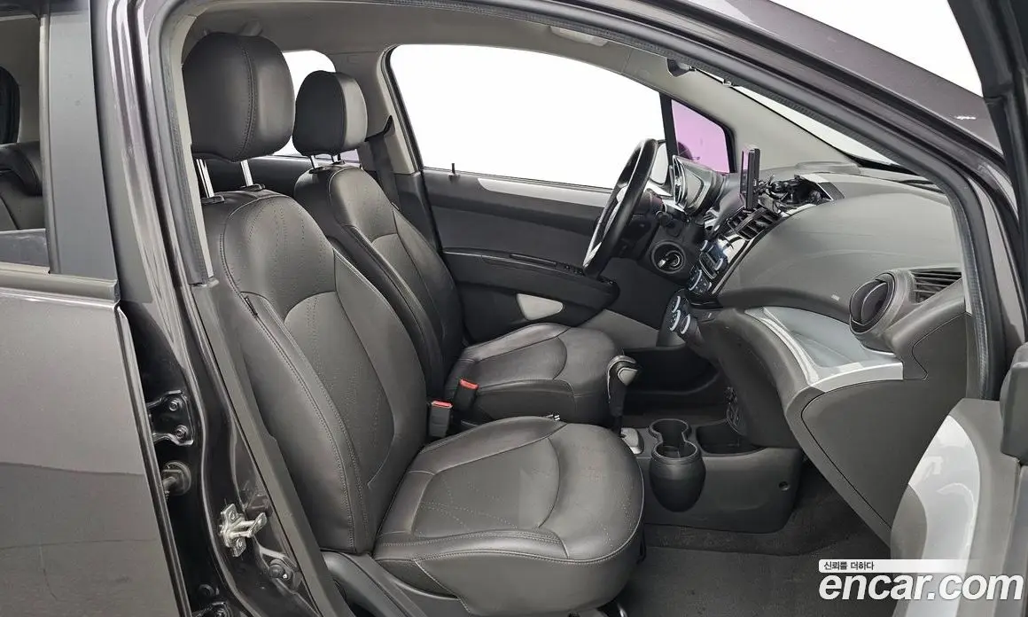 Chevrolet Spark 2015 1.0 автомат (гидро), фото 17