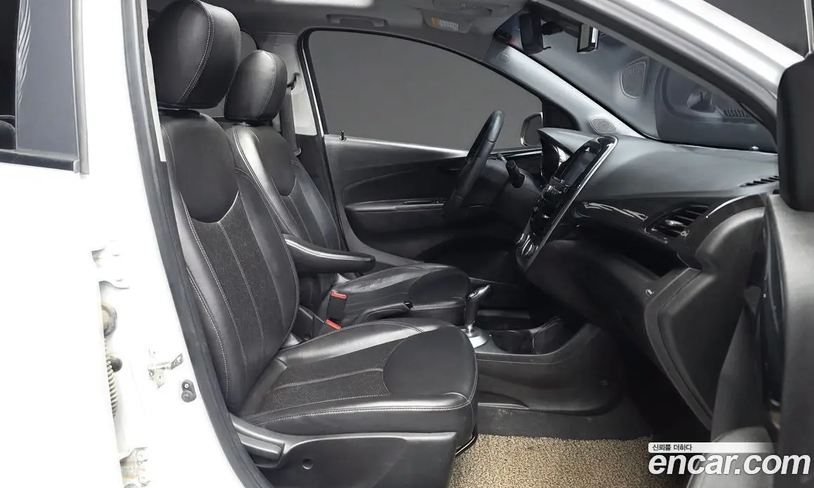Chevrolet Spark 2015 1.0 автомат (гидро), фото 11