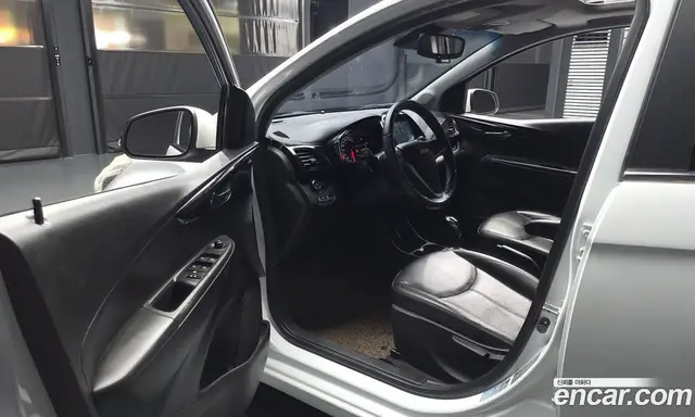 Chevrolet Spark 2015 1.0 автомат (гидро), миниатюра 10