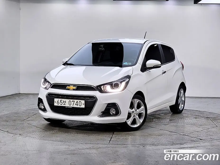 Chevrolet Spark 2016 1.0 автомат (гидро), фото 1