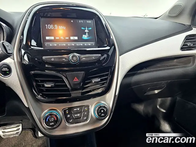 Chevrolet Spark 2016 1.0 автомат (гидро), миниатюра 11