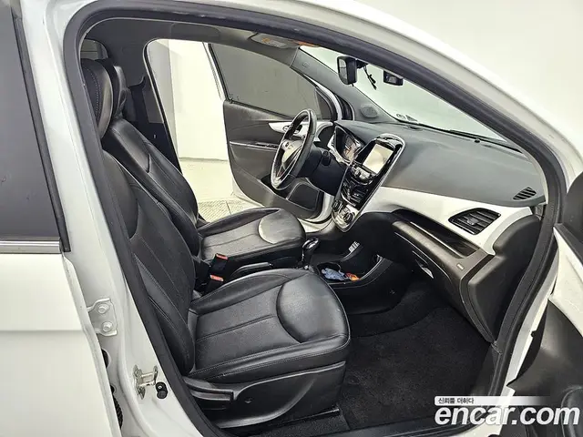 Chevrolet Spark 2016 1.0 автомат (гидро), миниатюра 10