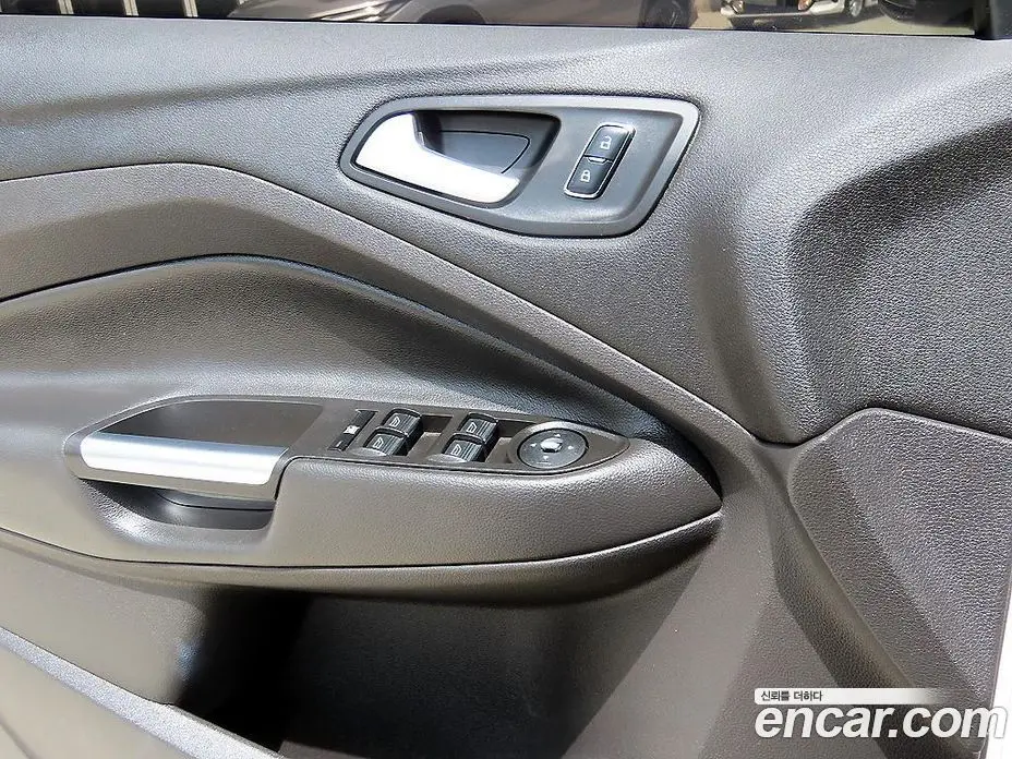 Ford Escape 2015 1.6 автомат (гидро), фото 11 Ford Escape 2015 1.6 автомат (гидро), фото 11