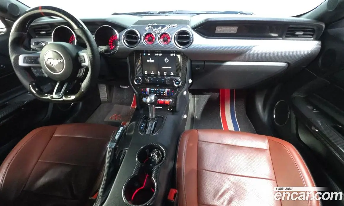Ford Mustang 2017 2.3 автомат (гидро), фото 7