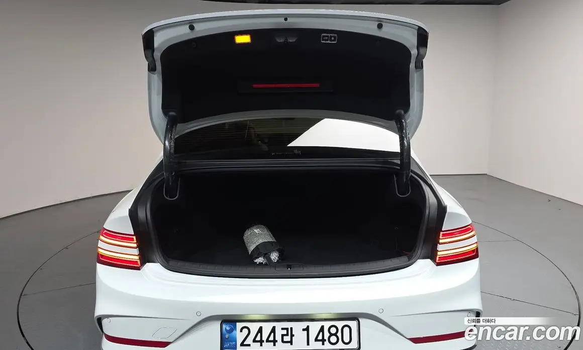 Genesis G80 2024 2.5 автомат (гидро), фото 25