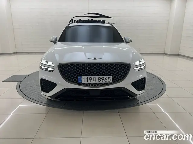 Genesis GV70, 2022, 23 320 км