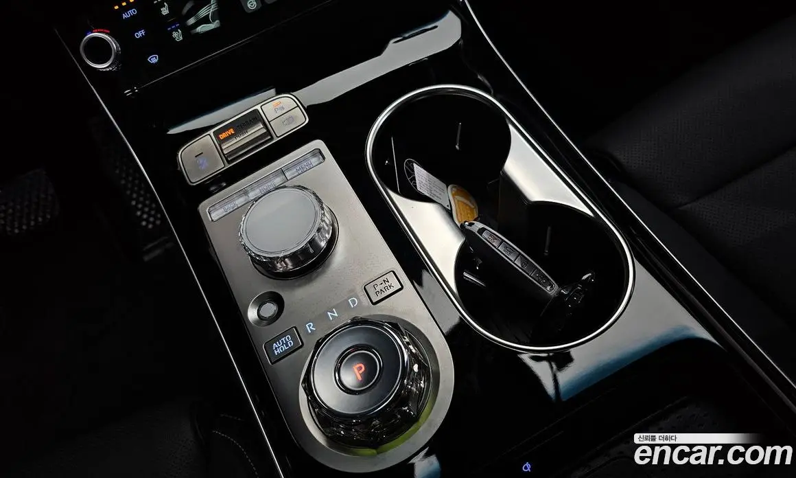Genesis GV70 2024 2.5 автомат (гидро), фото 11