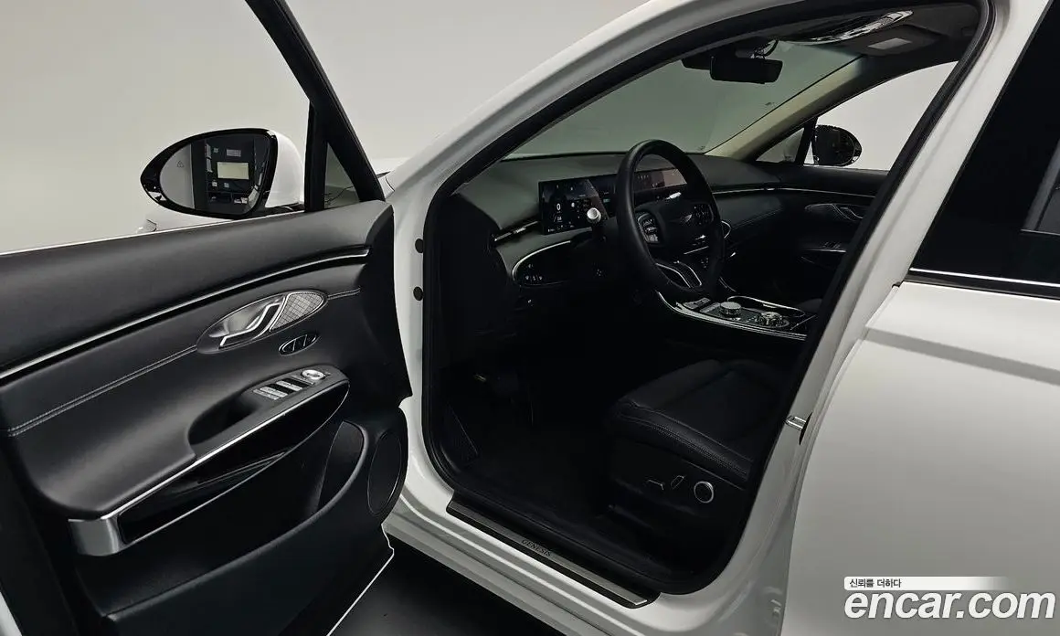 Genesis GV70 2024 2.5 автомат (гидро), фото 12