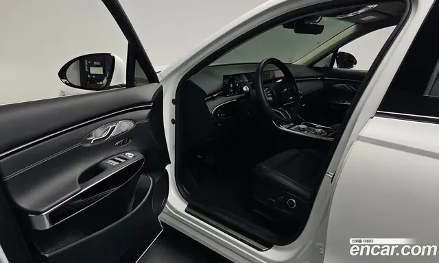 Genesis GV70 2024 2.5 автомат (гидро), миниатюра 12