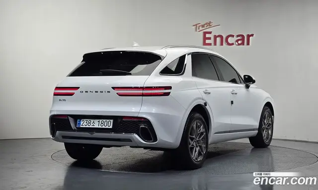 Genesis GV70, 2024, 39 980 км
