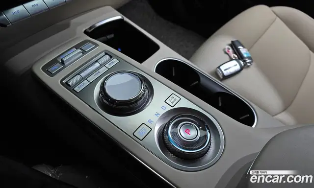 Genesis GV70 2024 2.5 автомат (гидро), миниатюра 11