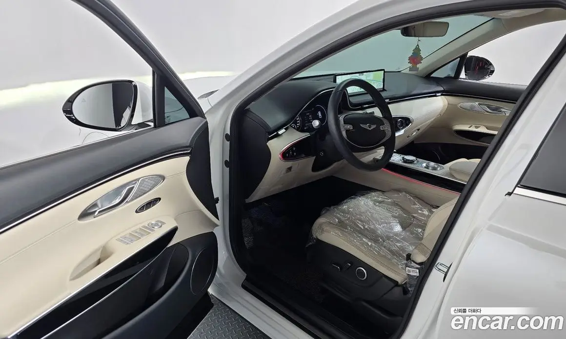 Genesis GV70 2024 2.5 автомат (гидро), фото 12