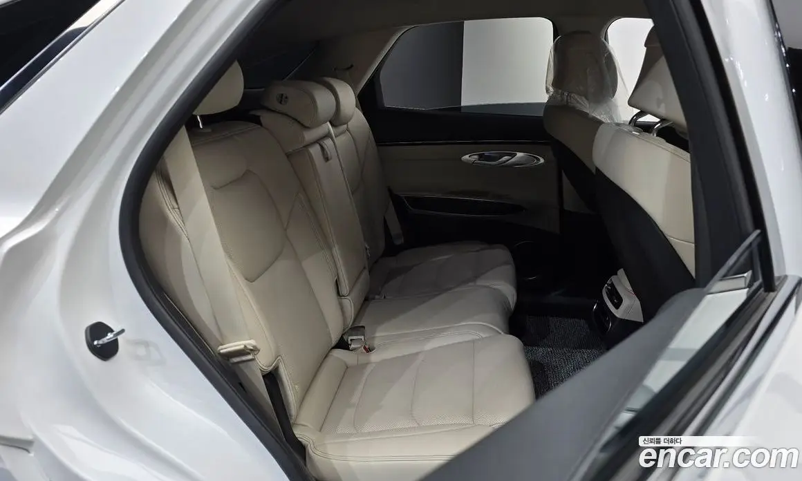 Genesis GV70 2024 2.5 автомат (гидро), фото 16