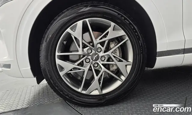 Genesis GV70 2024 2.5 автомат (гидро), миниатюра 4