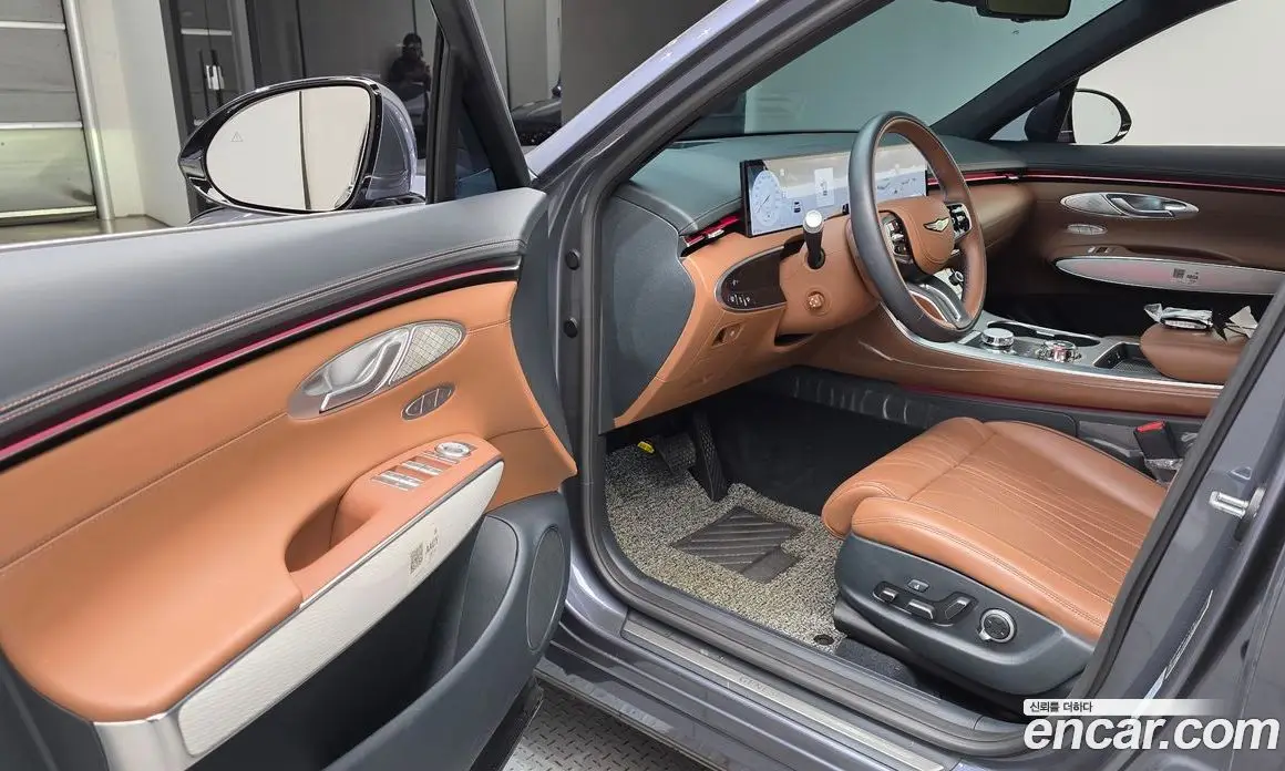 Genesis GV70 2025 2.5 автомат (гидро), фото 13 Genesis GV70 2025 2.5 автомат (гидро), фото 13