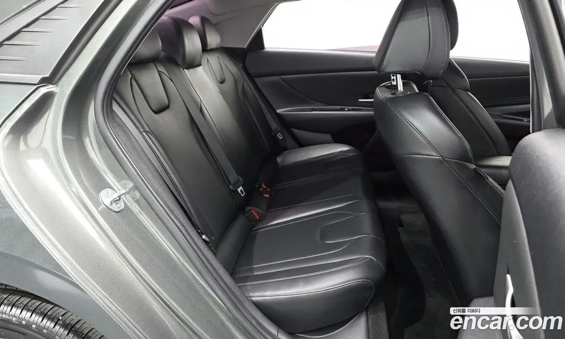 Hyundai Avante 2020 1.6 автомат (гидро), фото 12