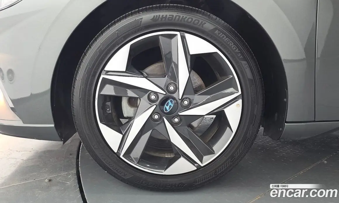 Hyundai Avante 2020 1.6 автомат (гидро), фото 5