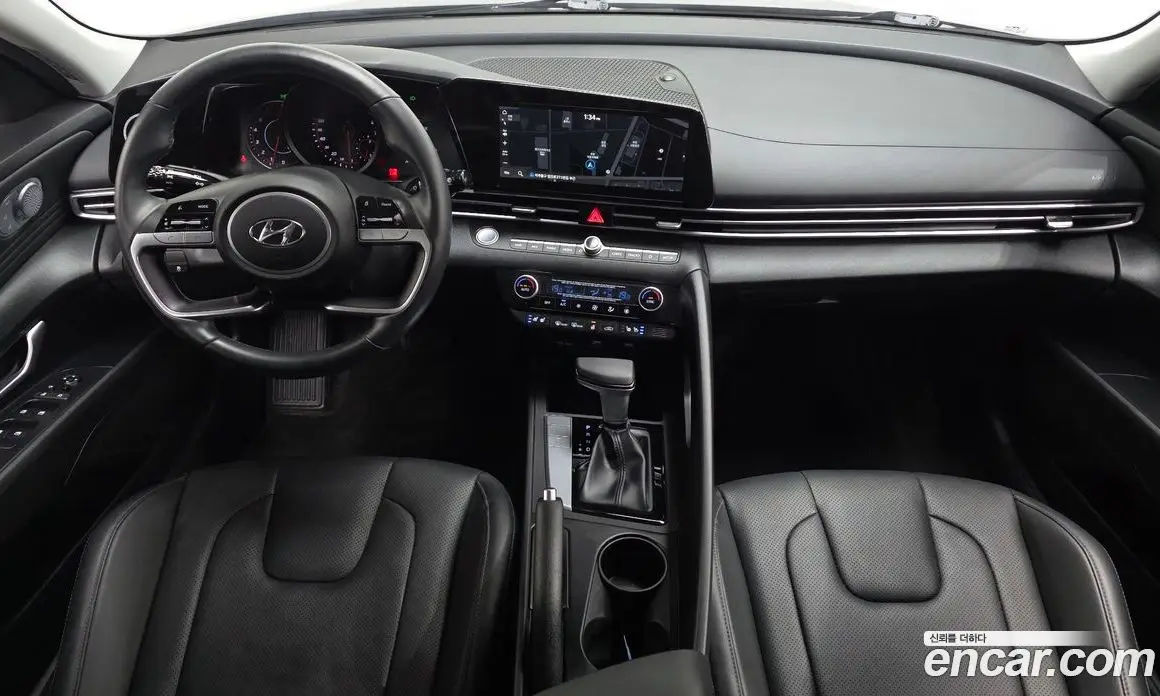 Hyundai Avante 2020 1.6 автомат (гидро), фото 7